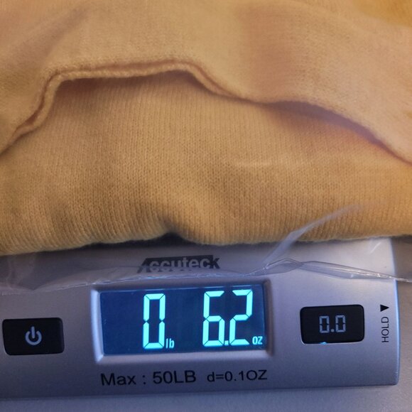 Carolyn Taylor Yellow Button Detail 3/4 Sleeve Knit Top - Picture 12 of 12